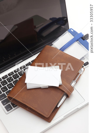 Business card 33305957