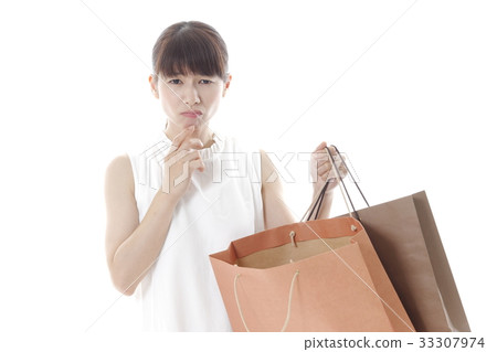 失去了他們買的東西的女人 33307974