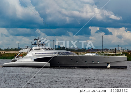 Large silver trimaran Large silver trimaran 33308582