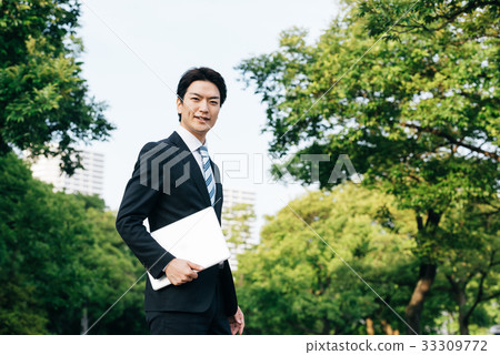 Business scene outside Business scene outside 33309772