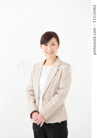 Business image middle-aged woman 33310062