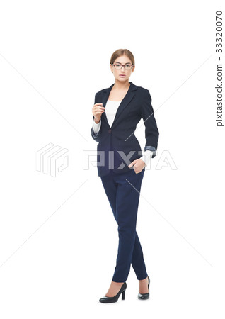 Business woman full length portrait Business woman full length portrait 33320070