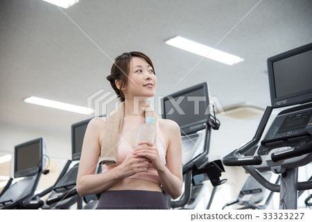 Fitness club women Fitness club women 33323227