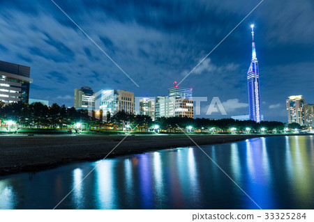 Fukuoka city skyline at night Fukuoka city skyline at night 33325284