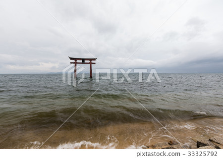 Shirahige shrine 33325792