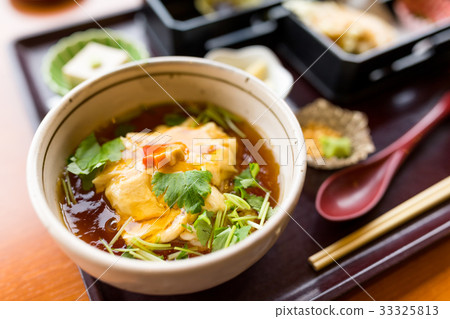Japanese tofu cuisine in restaurant Japanese tofu cuisine in restaurant 33325813