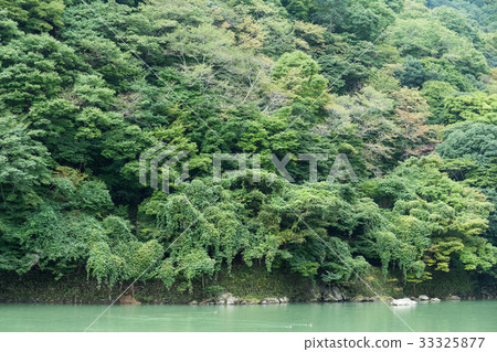 Lake in Arashiyama of Japan 33325877