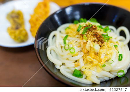Japanese udon Japanese udon 33327247