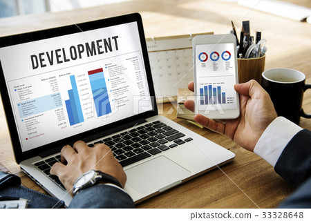 Data Management Perfomance Graph Concept 33328648