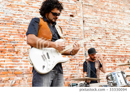 Love my music 33330094