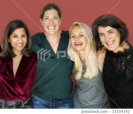 Happiness group of women huddle and smiling together 33334142