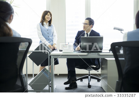 辦公室工作 33335287