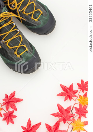 徒步鞋秋天圖像 33335461