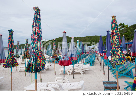 Umbrellas on the beach at Koh Lan Umbrellas on the beach at Koh Lan 33336499