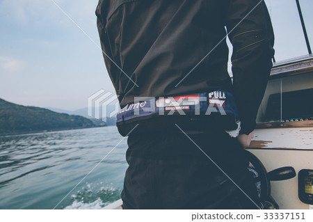 Sea fishing ship pilot Sea fishing ship pilot 33337151