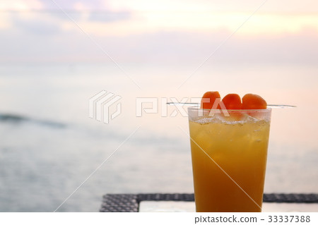 Bali beach and tropical juice Bali beach and tropical juice 33337388
