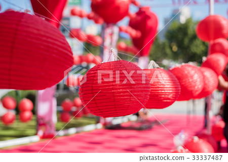 Red Chinese Paper Lanterns Red Chinese Paper Lanterns 33337487