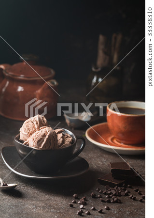 Chocolate coffee ice cream Chocolate coffee ice cream 33338310