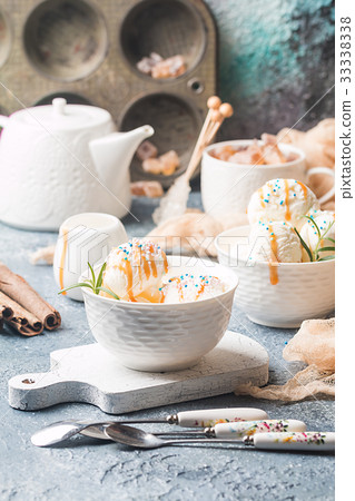 Homemade Organic Vanilla Ice Cream with Mint Homemade Organic Vanilla Ice Cream with Mint 33338338
