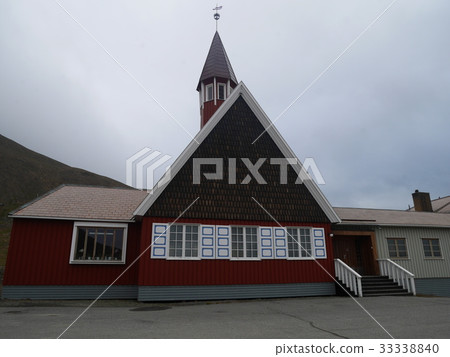 Svalbard Church 33338840