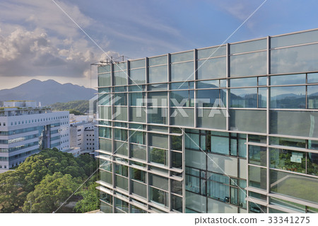 Hong Kong University of Science and Technology 33341275