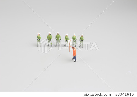 mini of Riot police preparing for trouble mini of Riot police preparing for trouble 33341619