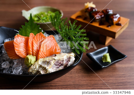 Salmon sashimi and eel sushi Salmon sashimi and eel sushi 33347946