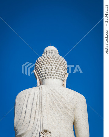 Back view of the white marble statue of Big Buddha 33348112