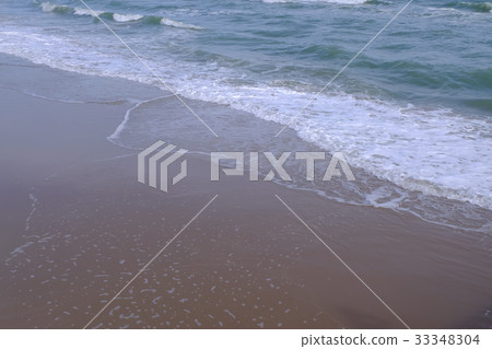 sea with crashing waves at Mae Ramphueng beach 33348304