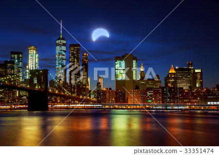 Solar eclipse, New York NY august 21 2017 Solar eclipse, New York NY august 21 2017 33351474