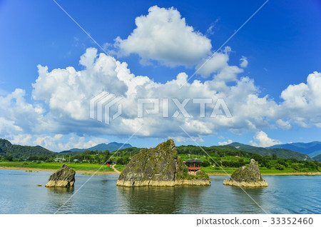 Dodam Sambong, Danyang-gun, Chungbuk, Korea 33352460