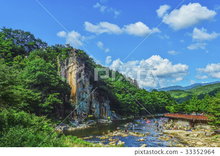 Sin Inam, Nam Jocheon, Danyang, Chungbuk, Korea Sin Inam, Nam Jocheon, Danyang, Chungbuk, Korea 33352964