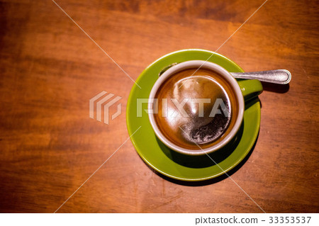 Coffee Americano on the wood table 33353537