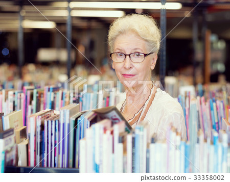 Taking her time with new books 33358002