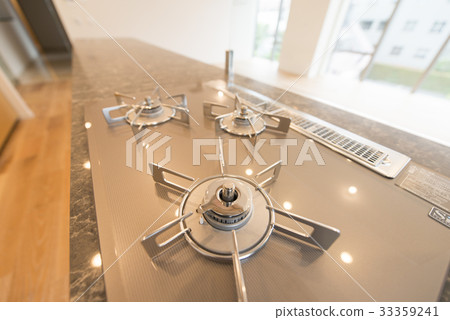 Shiny gas stove Shiny gas stove 33359241