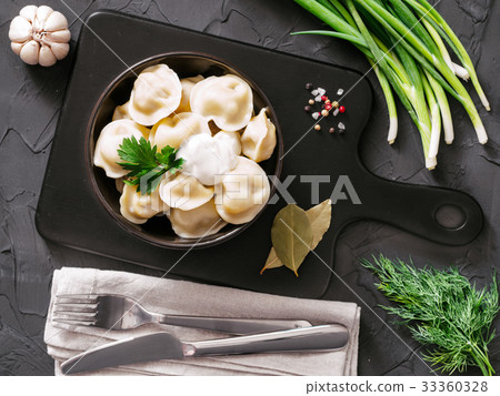 Russian pelmeni, ravioli, dumplings with meat 33360328