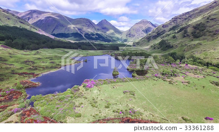 Aerial view of the paradisal landscape of Glen 33361288