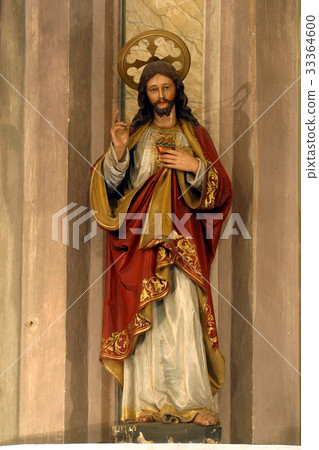 Sacred Heart of Jesus 33364600