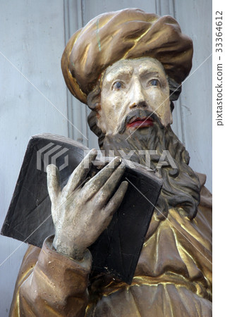 Saint Joachim 33364612