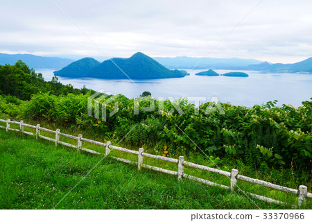 Toya lake at view point , Hokkaido , Japa 33370966
