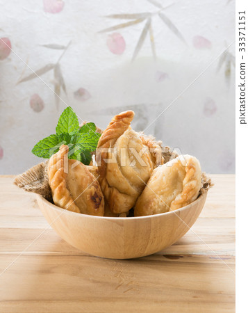 Group of curry puff with coffee. Group of curry puff with coffee. 33371151