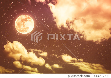 Night sky with moon and cloud, serenity nature Night sky with moon and cloud, serenity nature 33371252