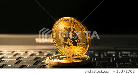 close up golden bitcoin coin crypto Currency  33371708