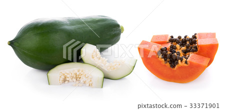 papaya isolated on a white background 33371901
