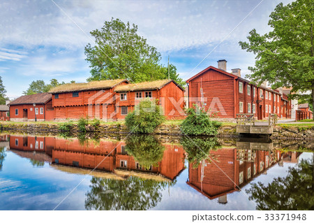 Old wooden houses in Wadkoping quarter, Orebro 33371948