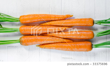 Carrots pattern on white background Carrots pattern on white background 33375696