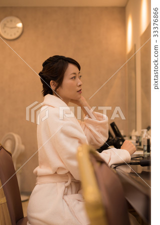 化妝室的女人 33376866