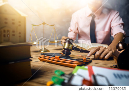 Young lawyer help his customer about buy new home 33379085