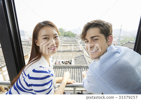 Couple, Bukchon Hanok Village, Jongno-gu, Seoul Couple, Bukchon Hanok Village, Jongno-gu, Seoul 33379257