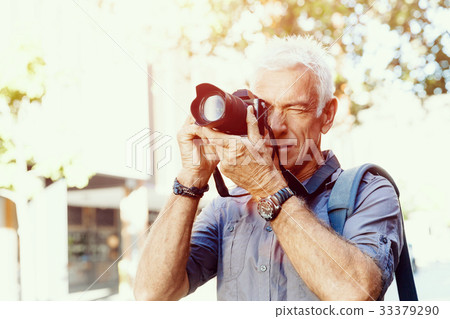 Looking for good shoots 33379290